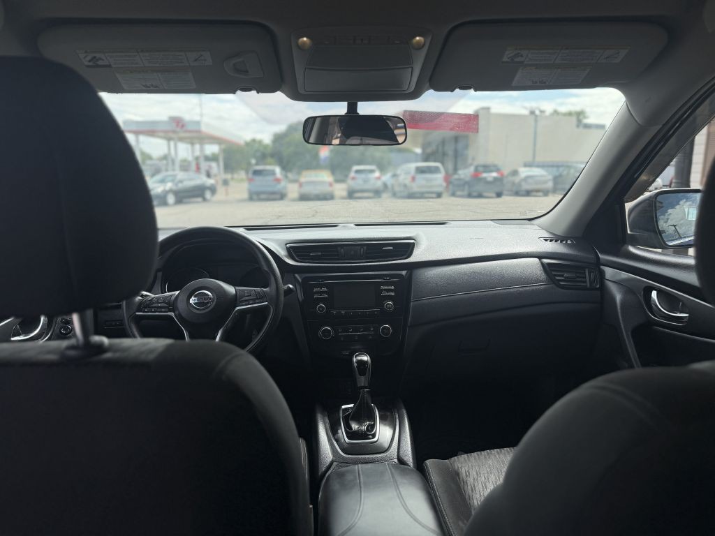 2017 Nissan Rogue Image 5