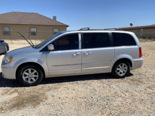 Image for 2011 Chrysler Town & Country Touring ID: 6650414