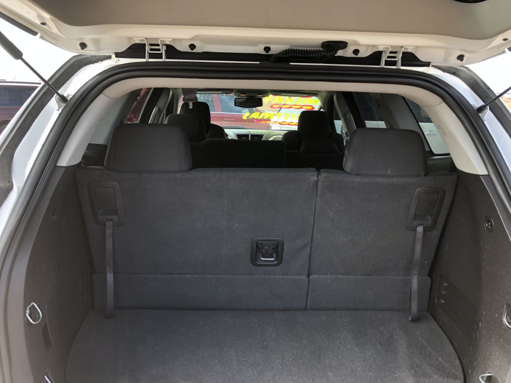 2010 Chevrolet Traverse Image 7