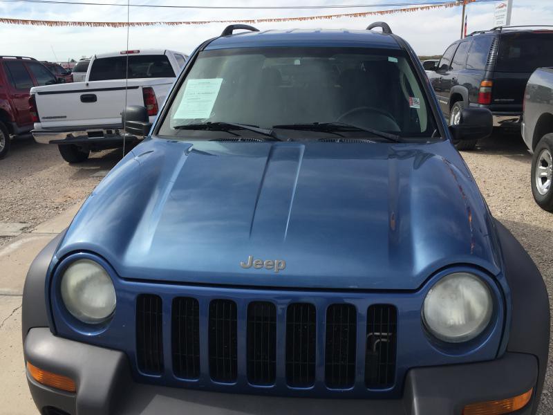 2003 Jeep Liberty Image 2