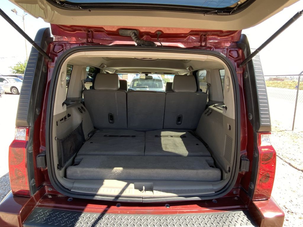 2007 Jeep Commander Image 8