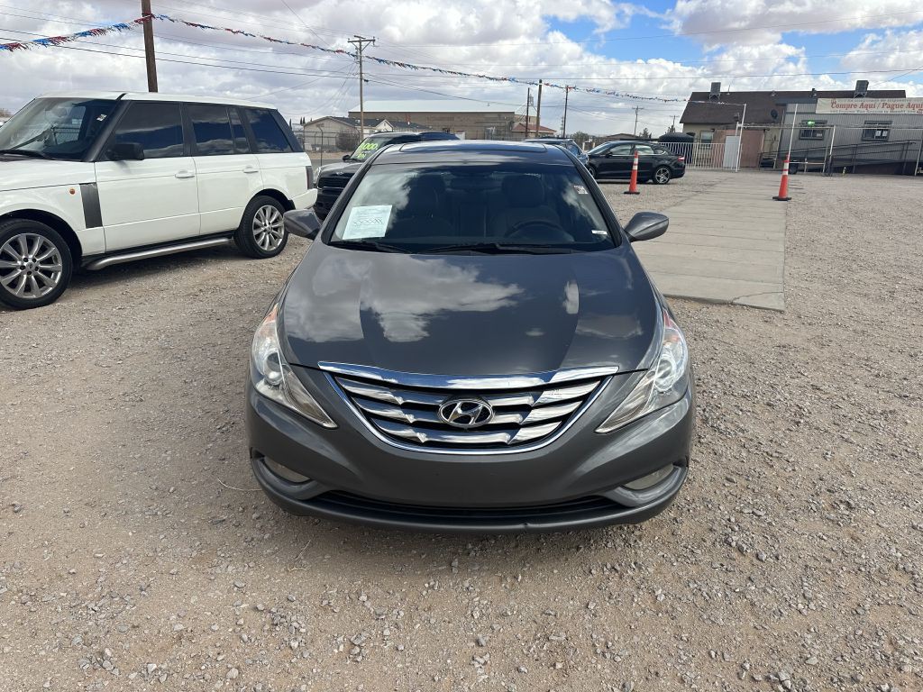2011 Hyundai Sonata Image 2