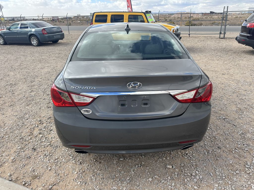 2011 Hyundai Sonata Image 4