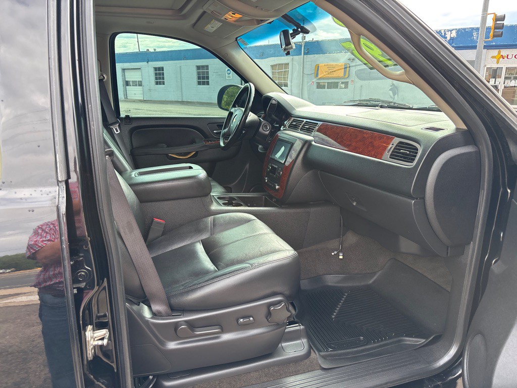 2012 Chevrolet Tahoe Image 6
