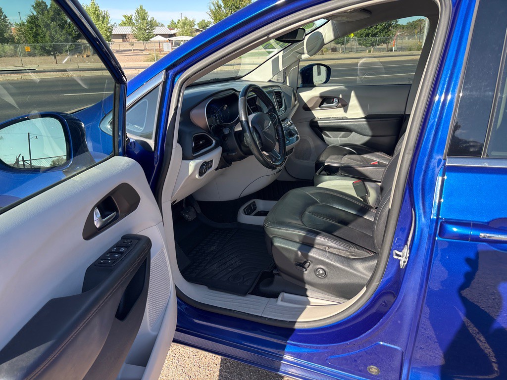2019 Chrysler Pacifica Image 5