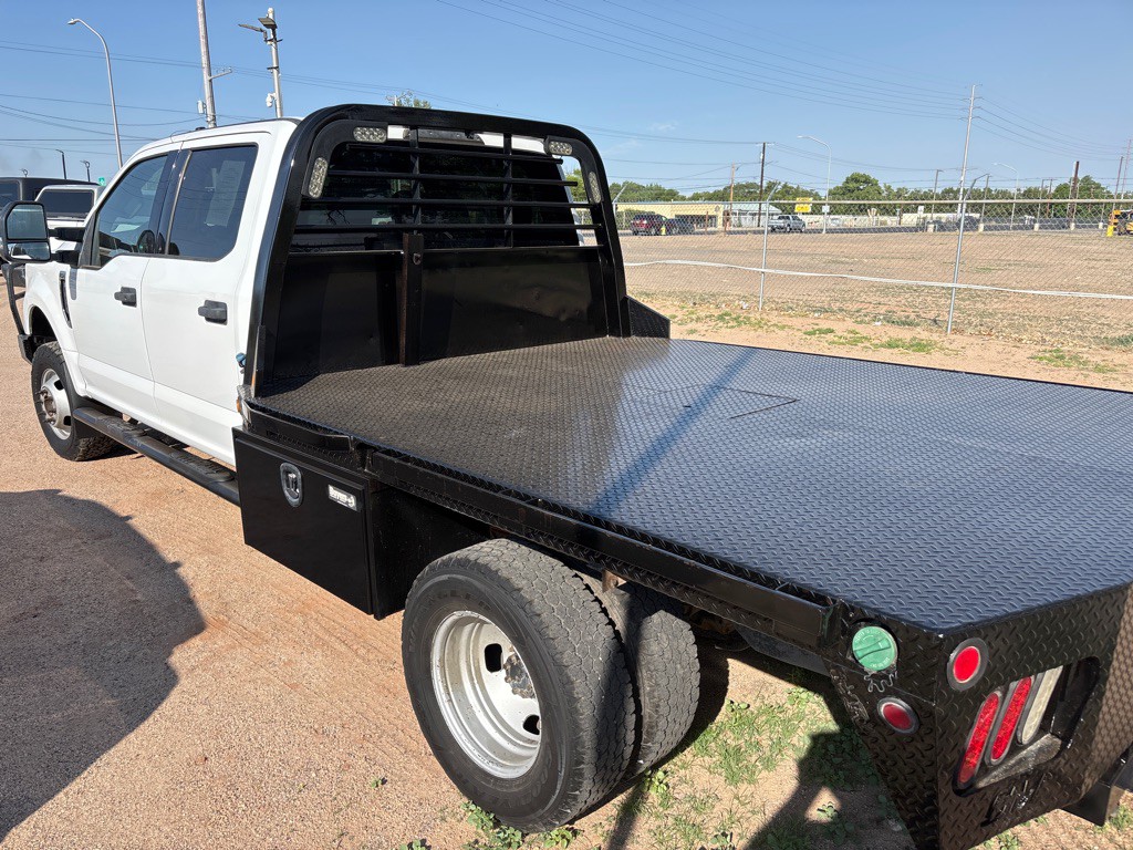 2017 Ford F-350 Image 3