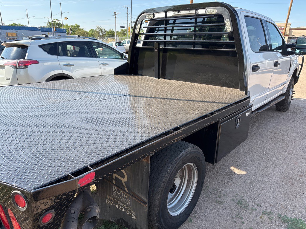 2017 Ford F-350 Image 4