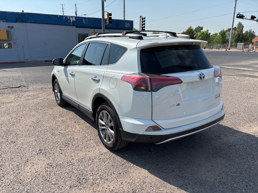 2017 Toyota Rav4 Image 4