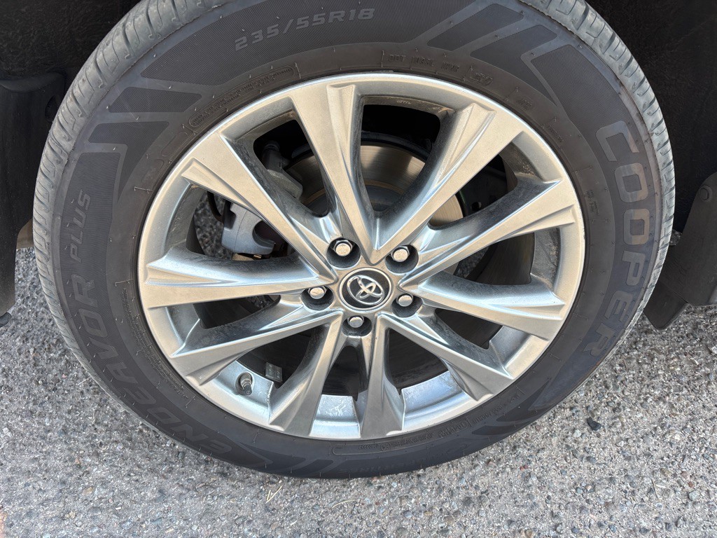 2017 Toyota Rav4 Image 10