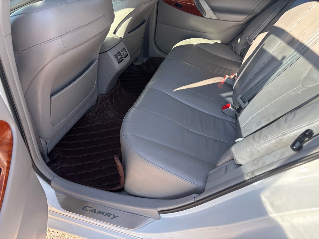 2010 Toyota Camry Image 6