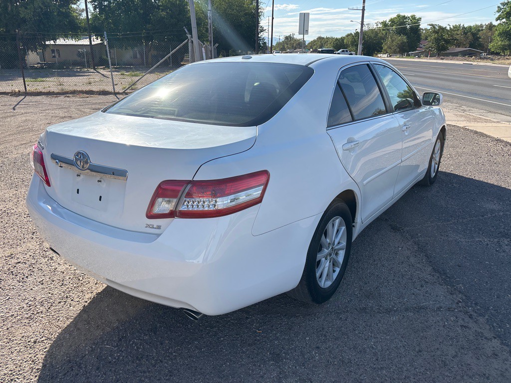 2010 Toyota Camry Image 3