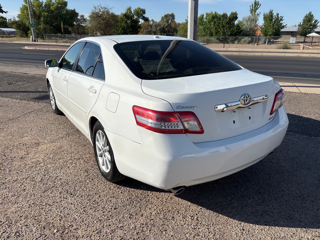 2010 Toyota Camry Image 4
