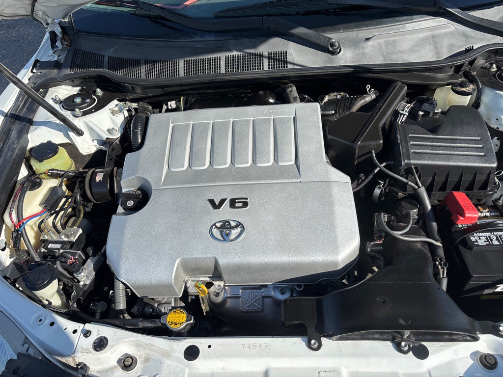 2010 Toyota Camry Image 8