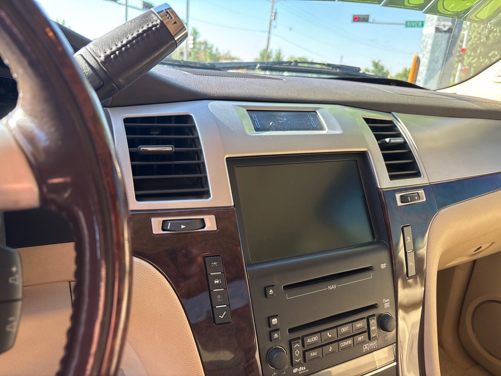 2007 Cadillac Escalade Image 7