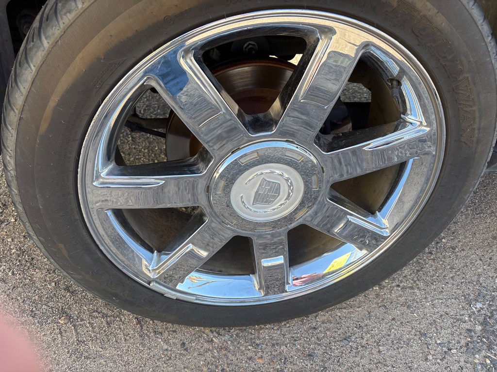 2007 Cadillac Escalade Image 9