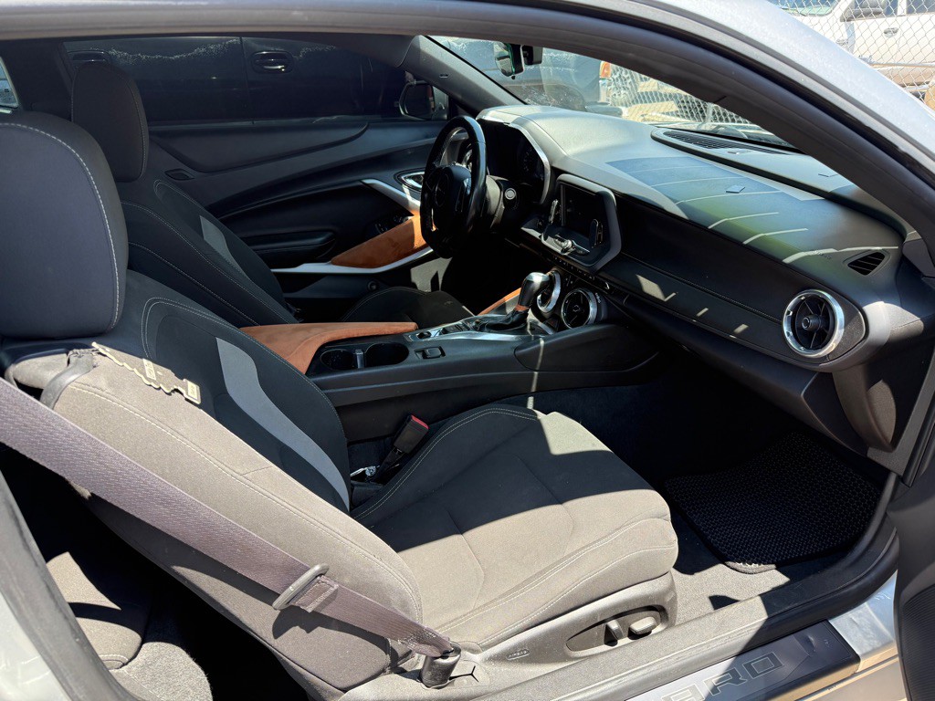 2016 Chevrolet Camaro Image 6