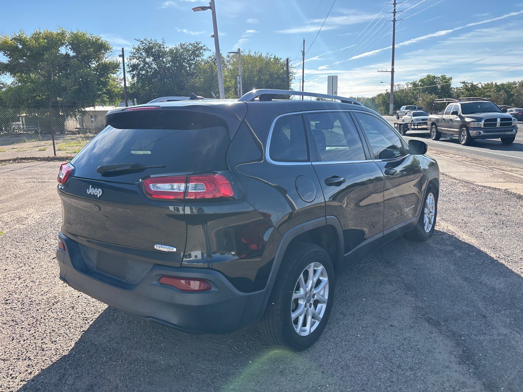 2016 Jeep Cherokee Image 3