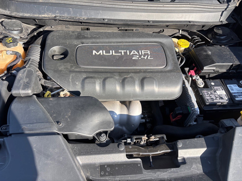 2016 Jeep Cherokee Image 9