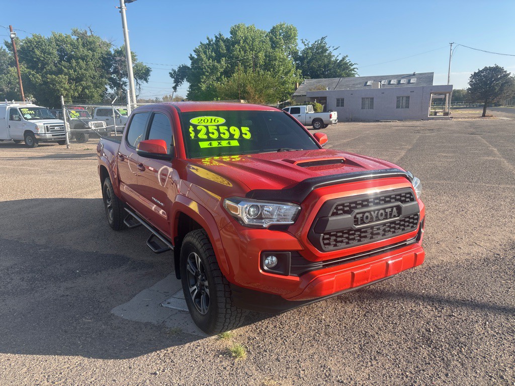 2016 Toyota Tacoma Image 2
