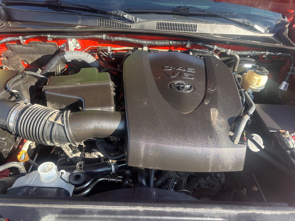 2016 Toyota Tacoma Image 9