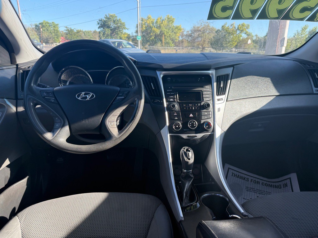 2014 Hyundai Sonata Image 10