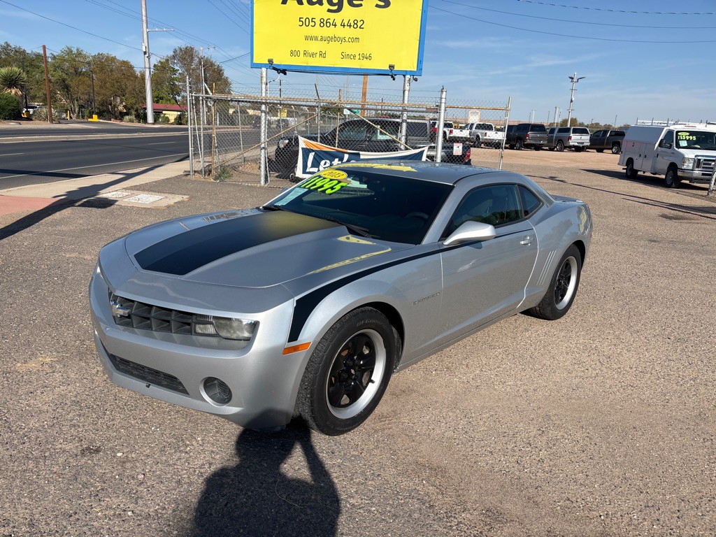 2013 Chevrolet Camaro Image 2