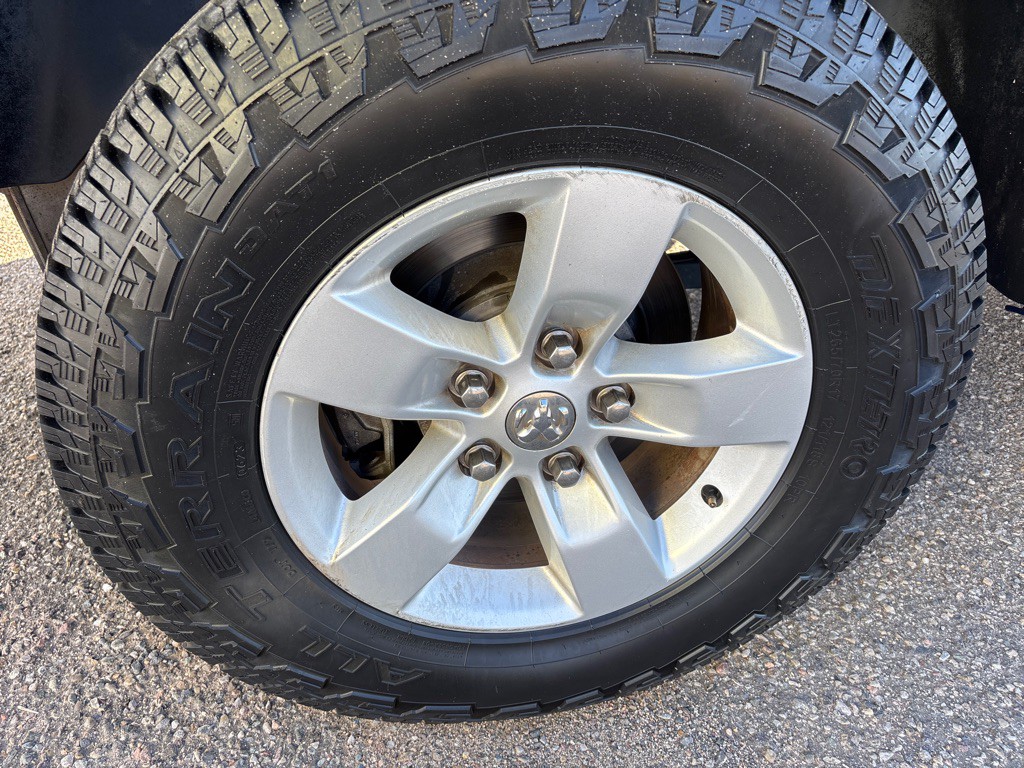 2014 RAM 1500 Image 9