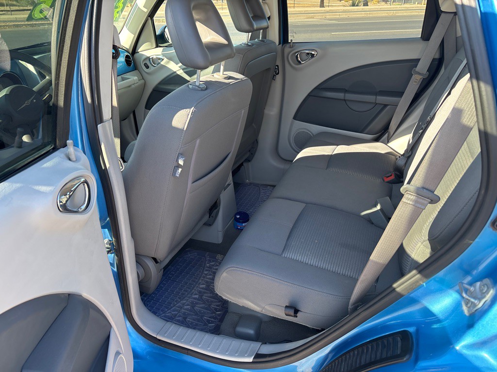 2009 Chrysler PT Cruiser Image 6