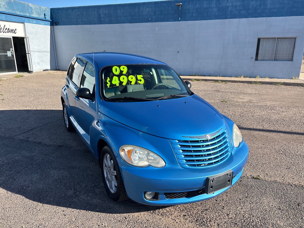2009 Chrysler PT Cruiser Image 2