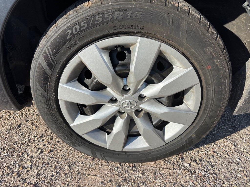 2015 Toyota Corolla Image 8