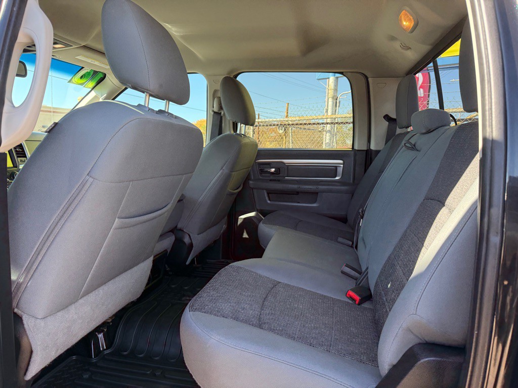 2016 RAM 2500 Image 6