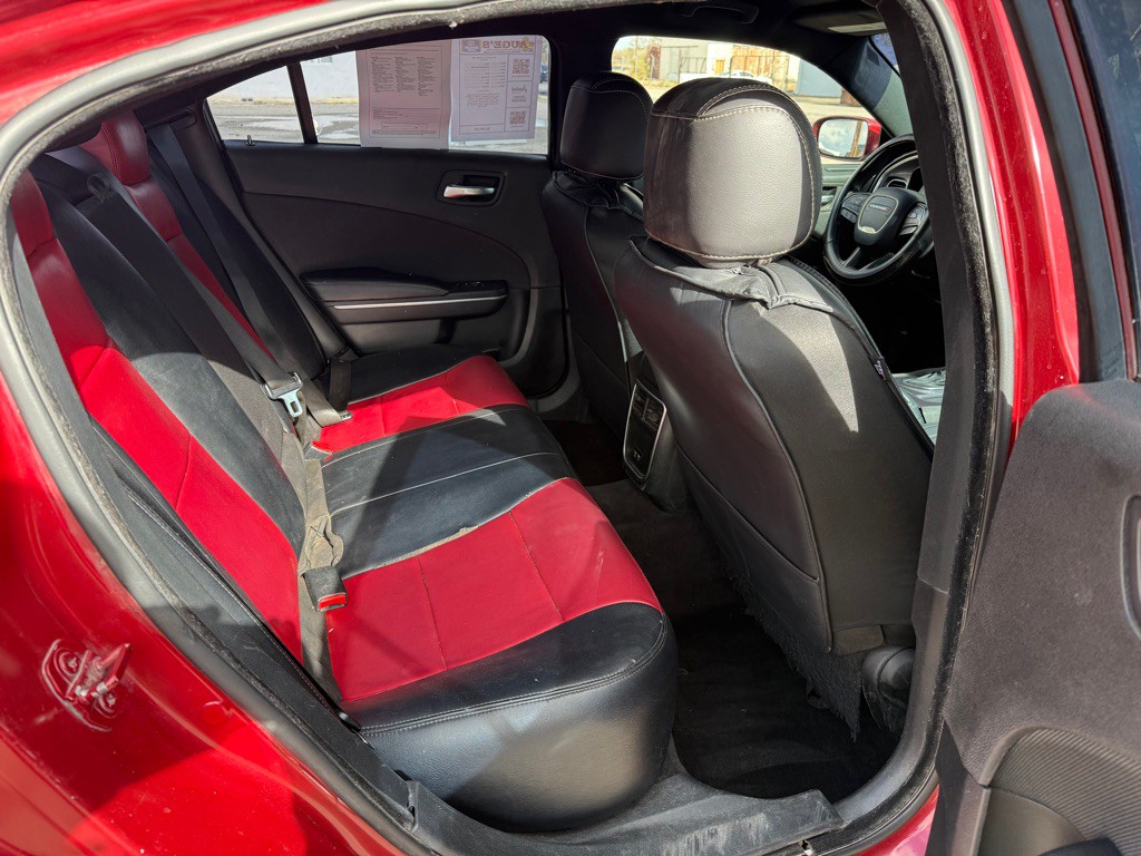 2015 Dodge Charger Image 8