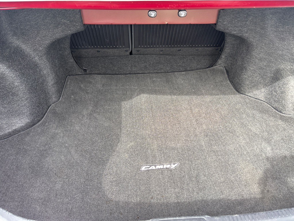 2017 Toyota Camry Image 7