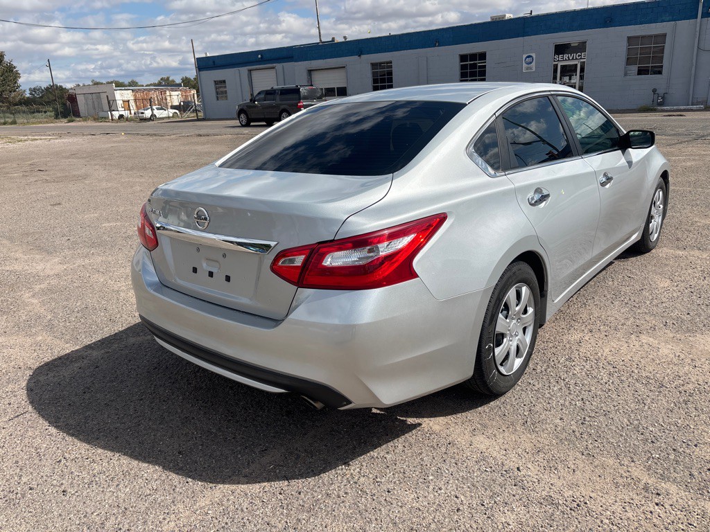 2016 Nissan Altima Image 3