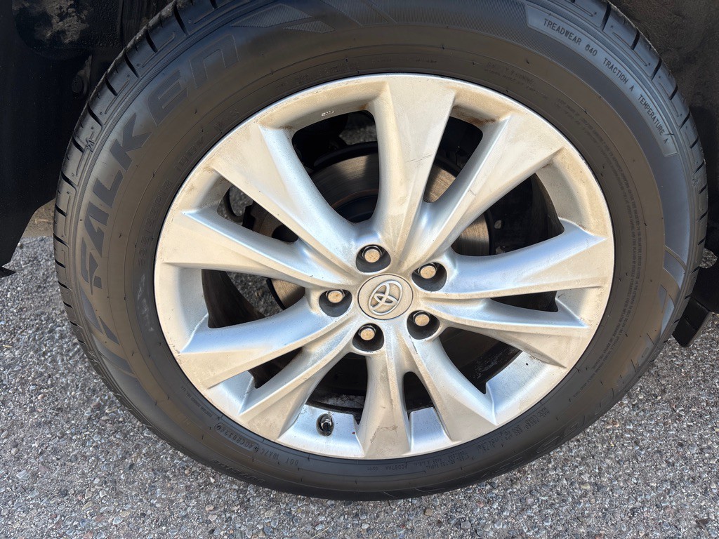 2014 Toyota Rav4 Image 5