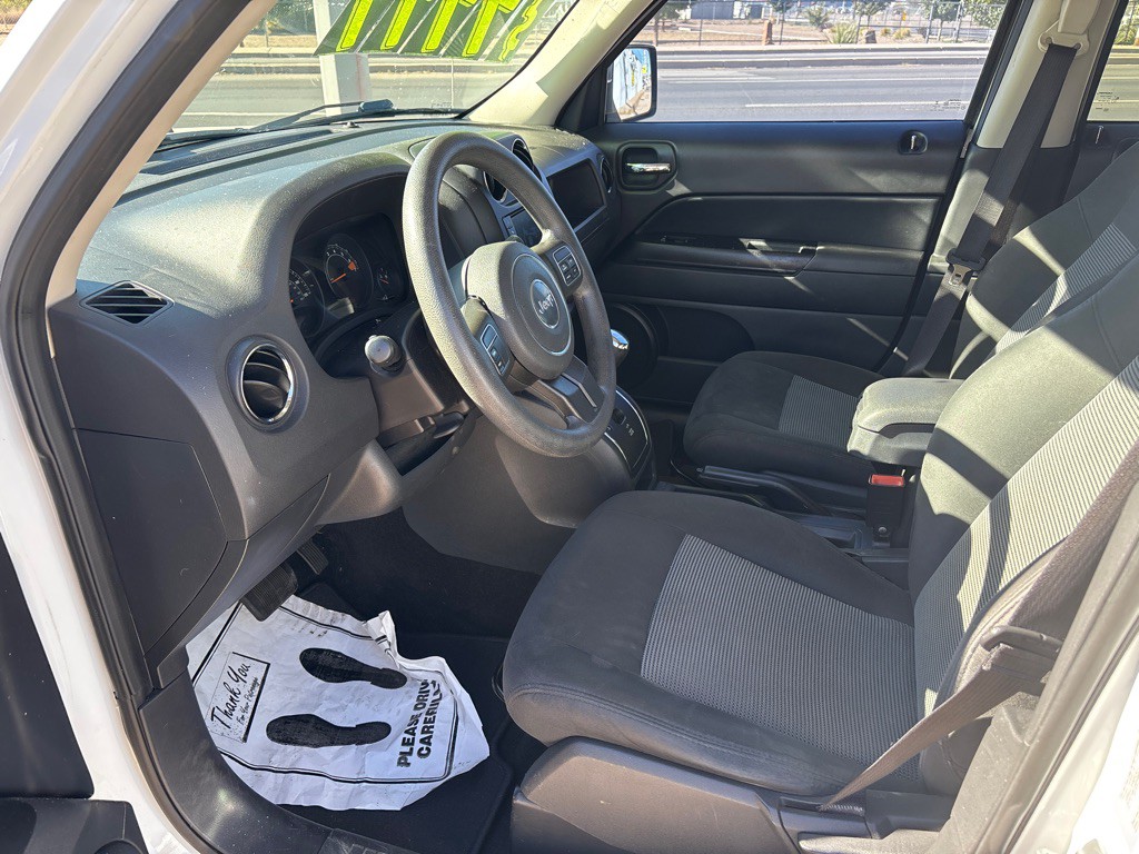 2016 Jeep Patriot Image 8