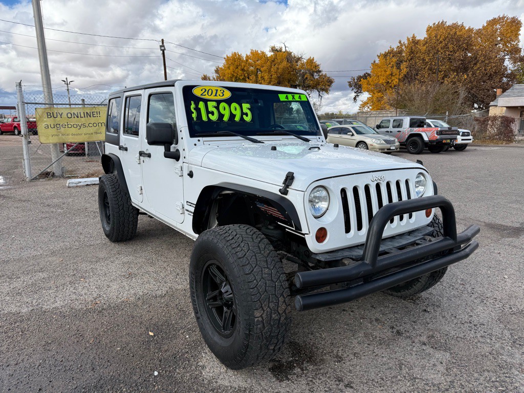 2013 Jeep Wrangler Unlimited Image 2