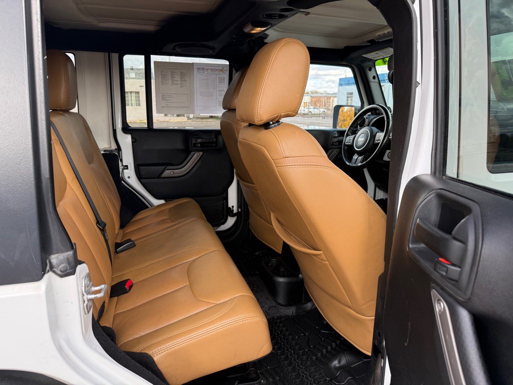 2013 Jeep Wrangler Unlimited Image 8