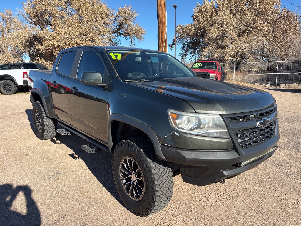 2017 Chevrolet Colorado Image 2