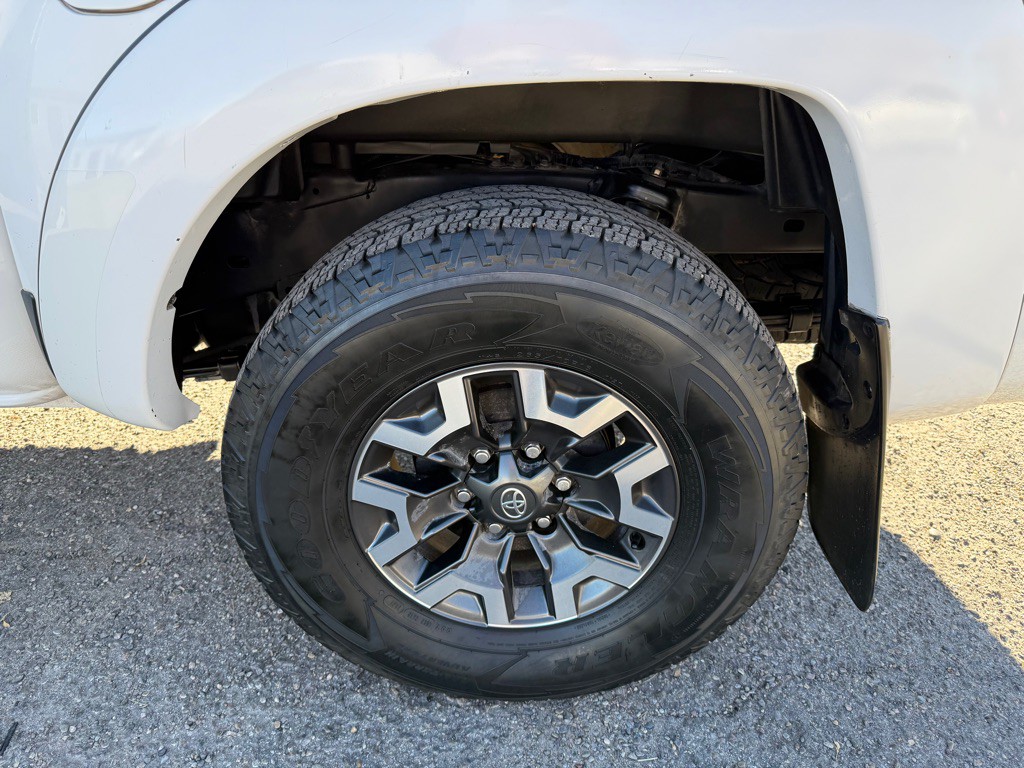 2010 Toyota Tacoma Image 12