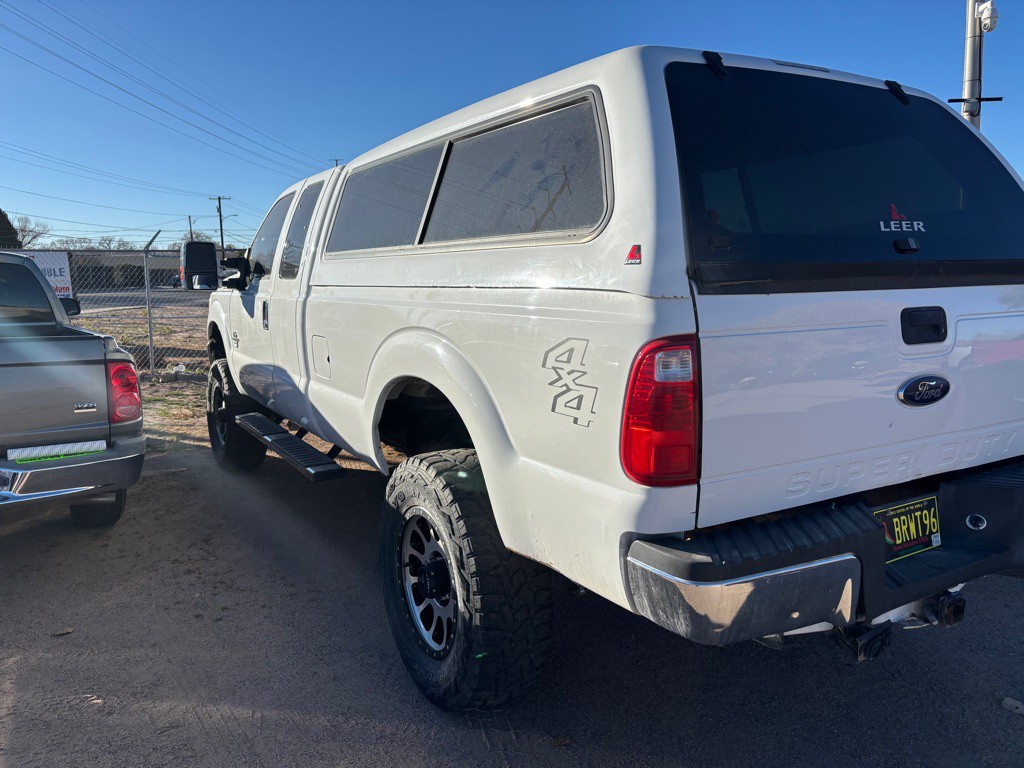 2011 Ford F-250 Image 4