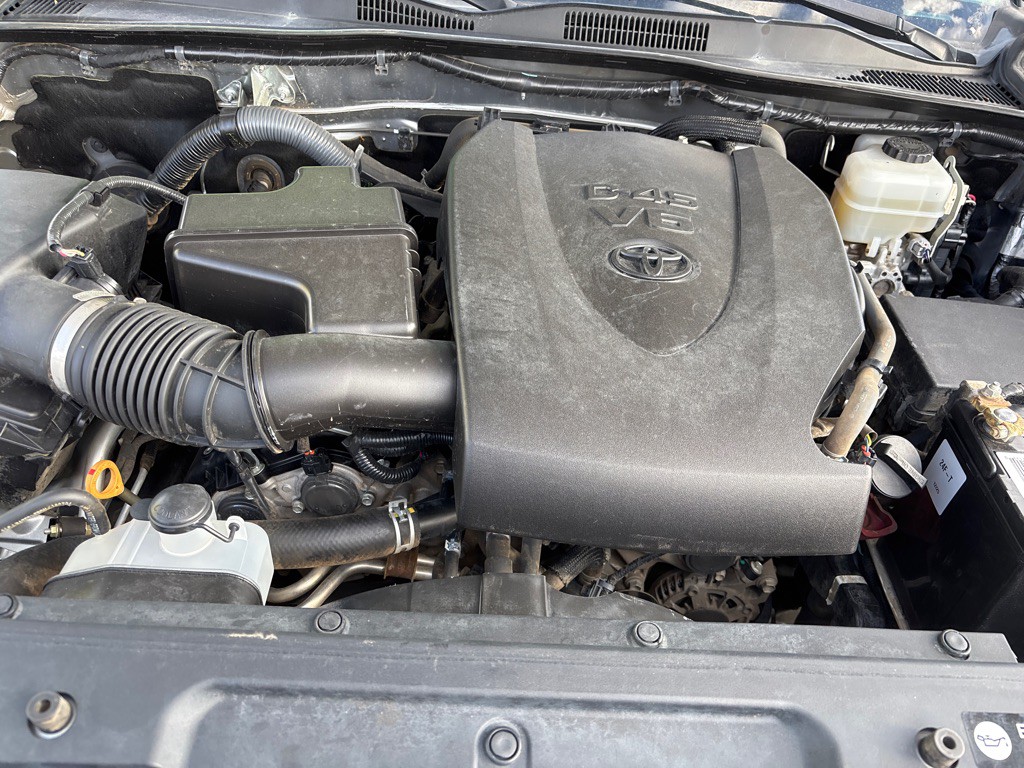 2017 Toyota Tacoma Image 7