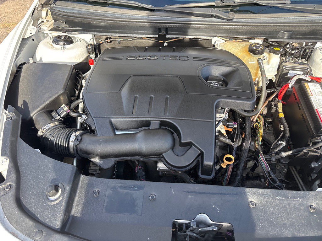 2011 Chevrolet Malibu Image 10