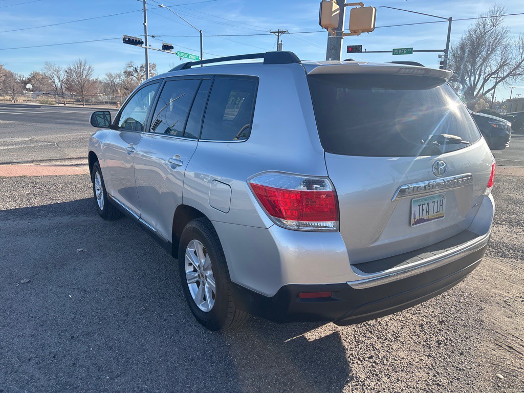2011 Toyota Highlander Image 4