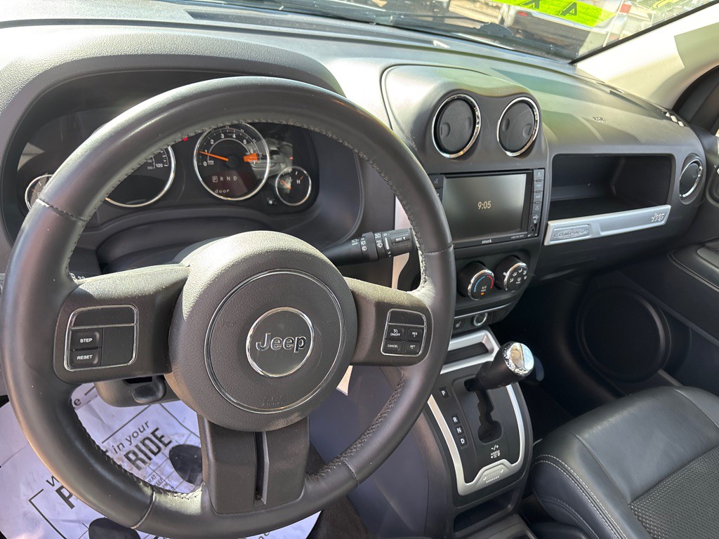 2014 Jeep Compass Image 8