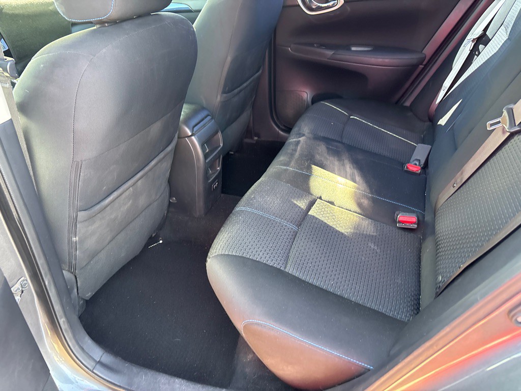 2017 Nissan Sentra Image 7