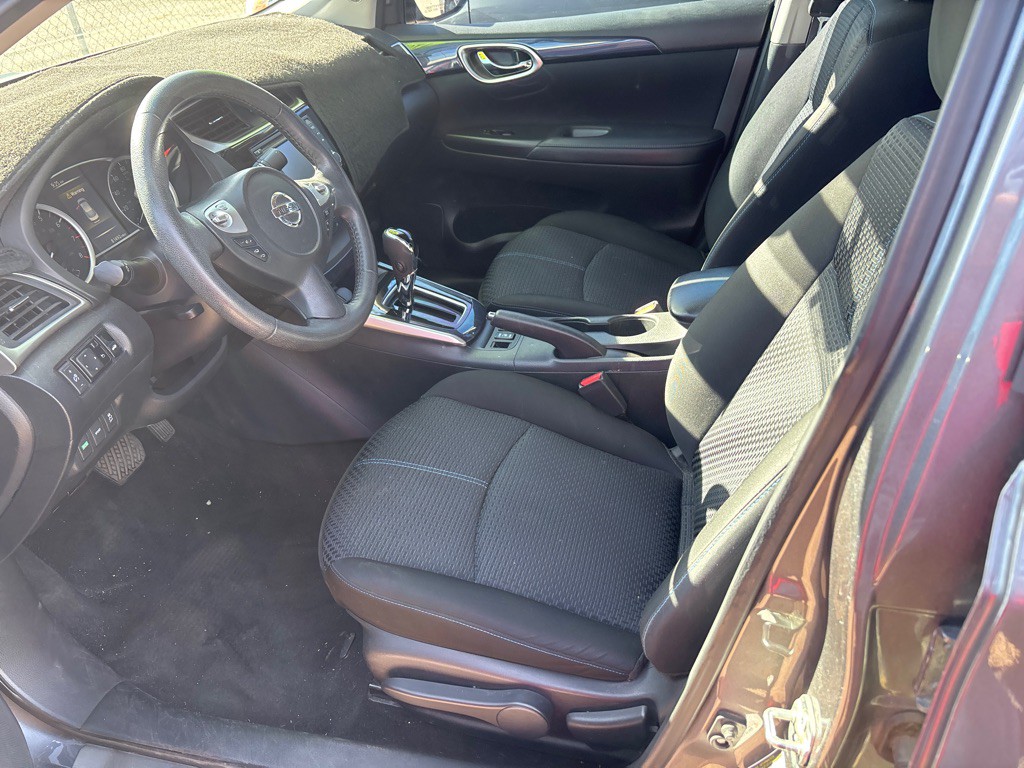 2017 Nissan Sentra Image 9