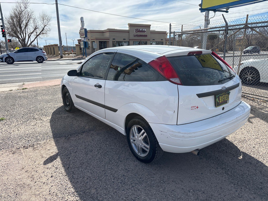 2003 Ford Focus Image 3