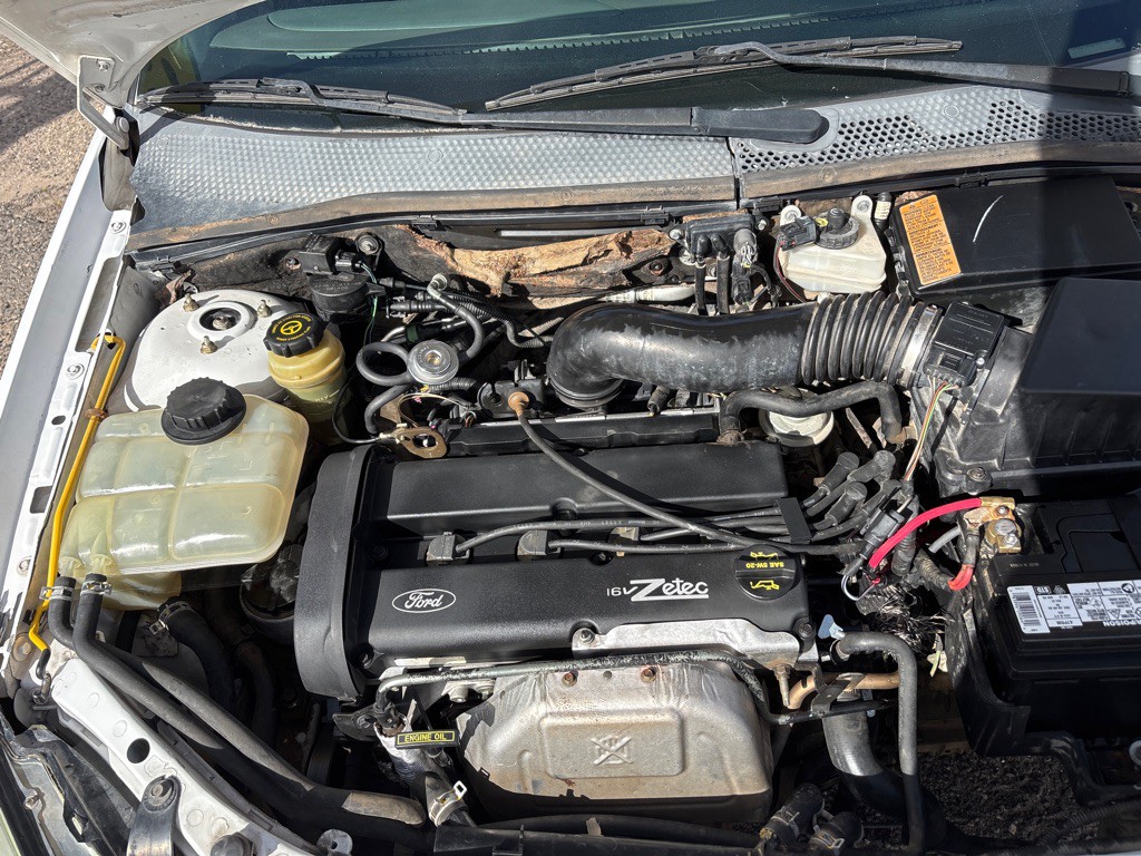 2003 Ford Focus Image 8