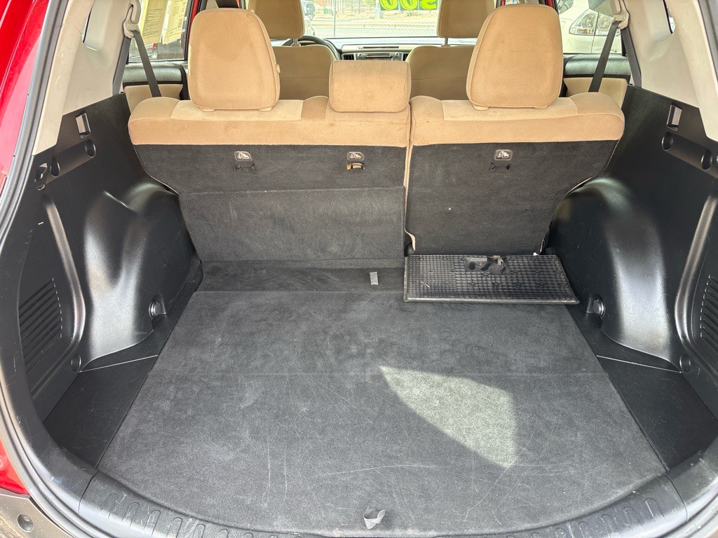 2015 Toyota Rav4 Image 14